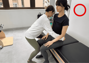 ピラティススタジオDEP　人気　おすすめ　姿勢　反り腰　マシンピラティス　車椅子　車椅子介助　介助　移乗介助