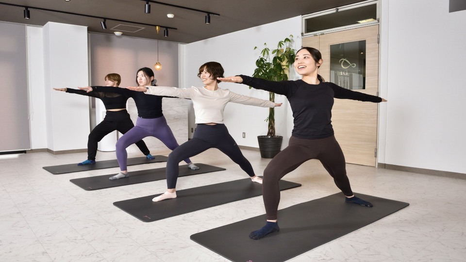 ピラティススタジオDEP 人気 おすすめ マシンピラティス レッグウォーマー